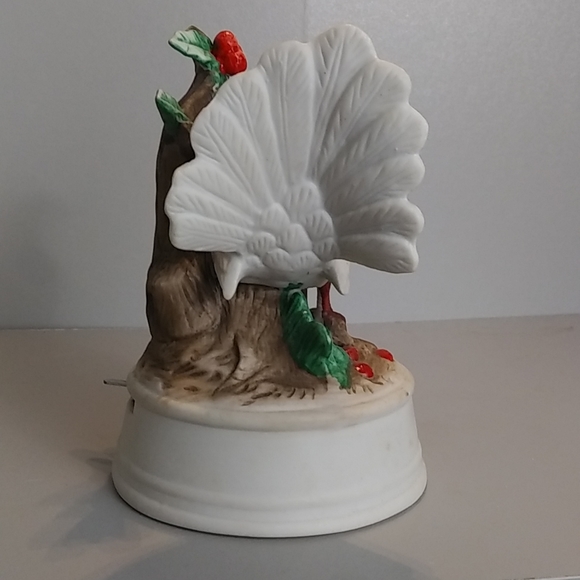 CHRISTMAS MUSIC BOX - Picture 2 of 7